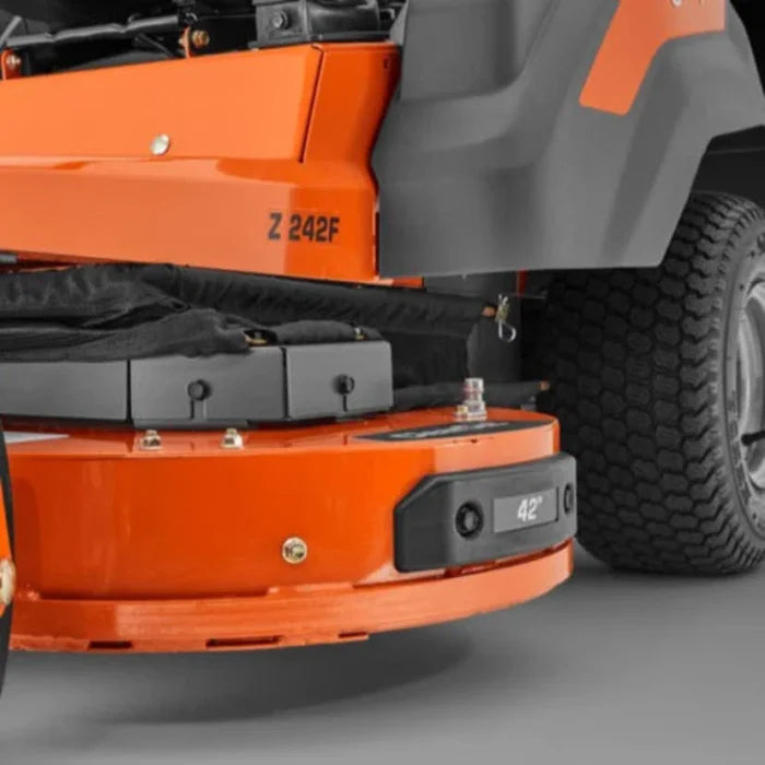 Husqvarna Zero Turn Z242F