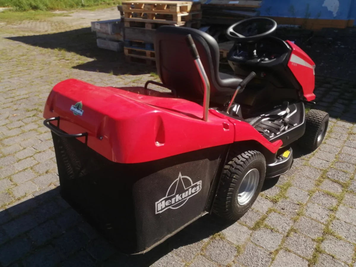 Herkules Benzin-Rasentraktor HT92-16 – inkl. Deflektor (Gebraucht)