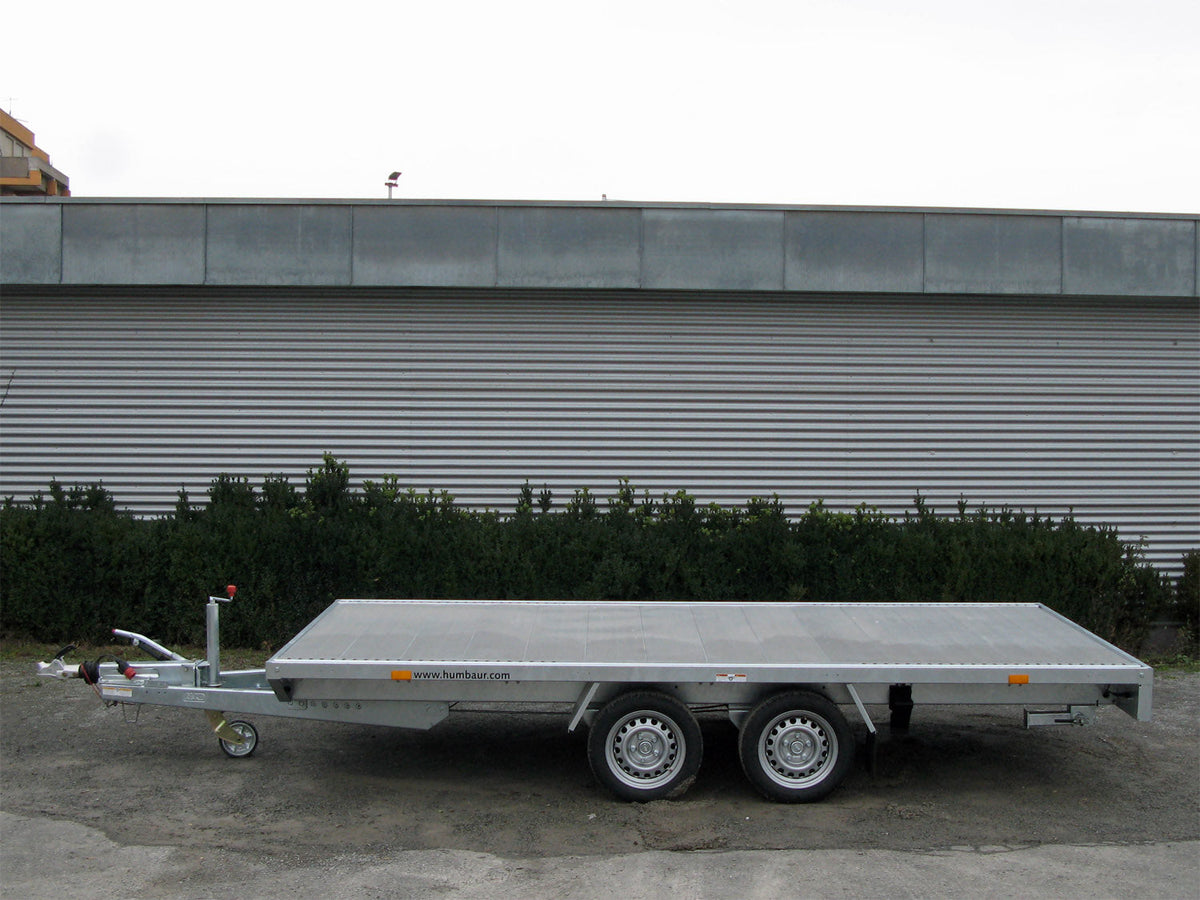 Humbaur Universal 3500 Aluboden, Seilwinde, Rampen